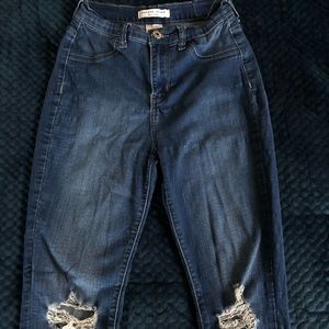 HIGHRISE JEANS
